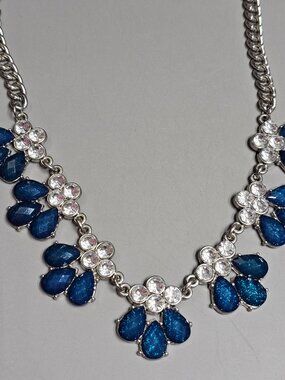 Charming Charlie Blue & Clear Faceted Rhinestone Bib Necklace Silvertone